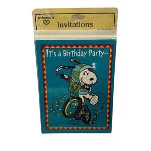Vintage NEW HALLMARK Ambassador Snoopy Bike Birthday Party Invitations 8-pack